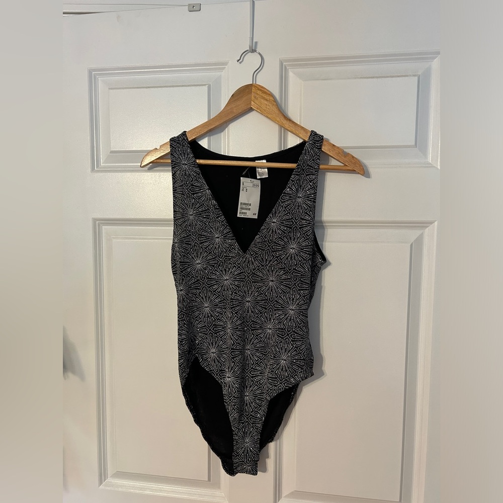 H&M new years collection bodysuit, size medium, never worn, NWT
